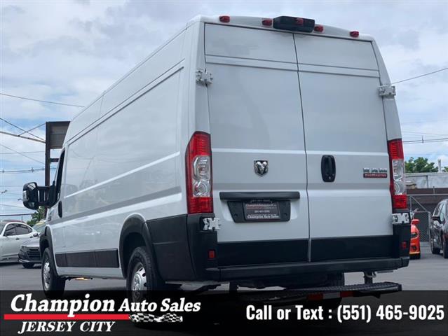 Used 2022 ProMaster Cargo Van image 9