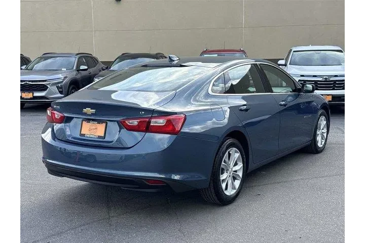 $19800 : Chevrolet Malibu 2025 LT 4dr image 3