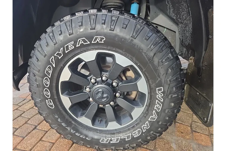 $43995 : 2019 2500 Power Wagon image 9