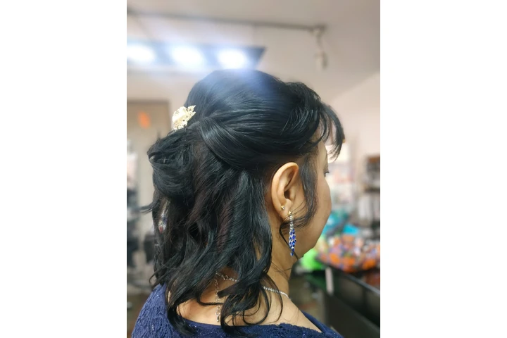 Peinados a Domicilio image 1