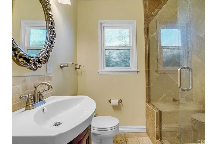 $1800 : 7414 Quartz Ave, Winnetka, CA image 6