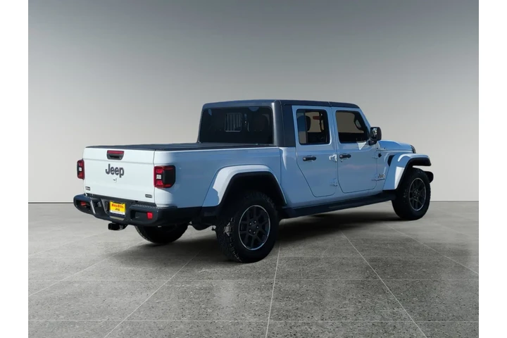 $31900 : Jeep Gladiator 2021 4x4 Over image 5