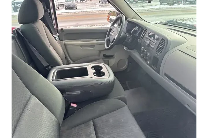 $11000 : Chevrolet Silverado 1500 201 image 4