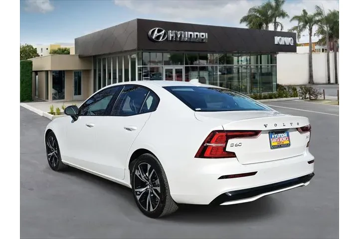 $26576 : Volvo S60 2024 B5 Core Dark image 5