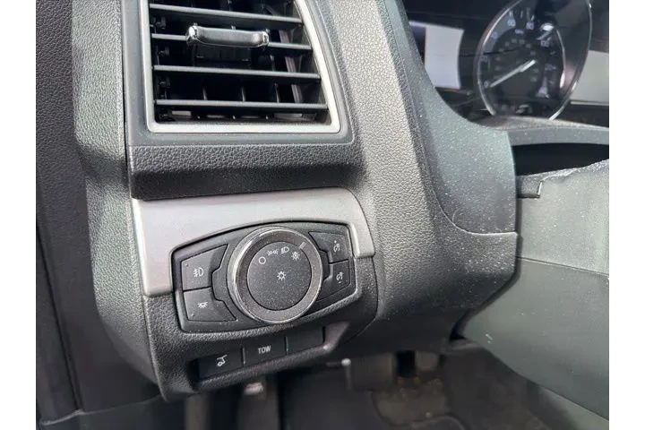 $16992 : Ford Explorer 2017 XLT 4dr S image 7