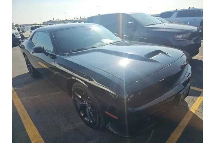 $28990 : Dodge Challenger 2023 R/T 2d image 3