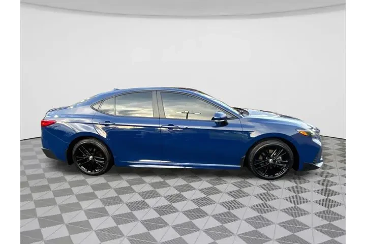 $26523 : Toyota Camry 2025 SE 4dr Sed image 8