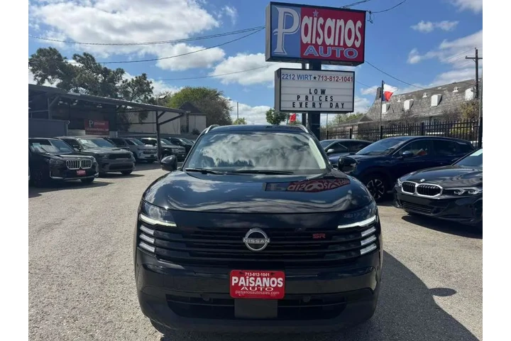 2025 Kicks SR image 2