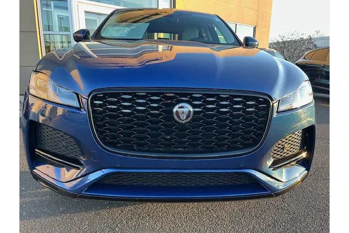 $39850 : Jaguar F-PACE 2023 AWD P250 image 9