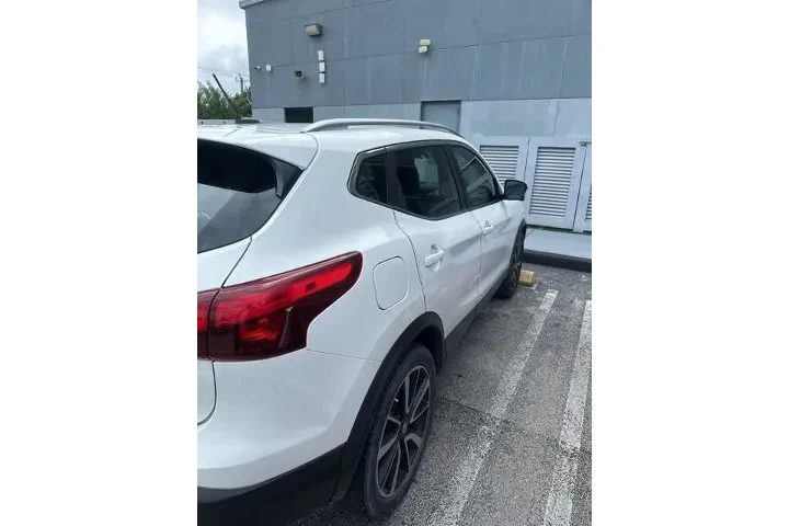 $9990 : Nissan Rogue Sport 2017 S 4d image 3