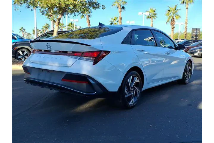 $20895 : Hyundai ELANTRA 2025 SEL Spo image 5