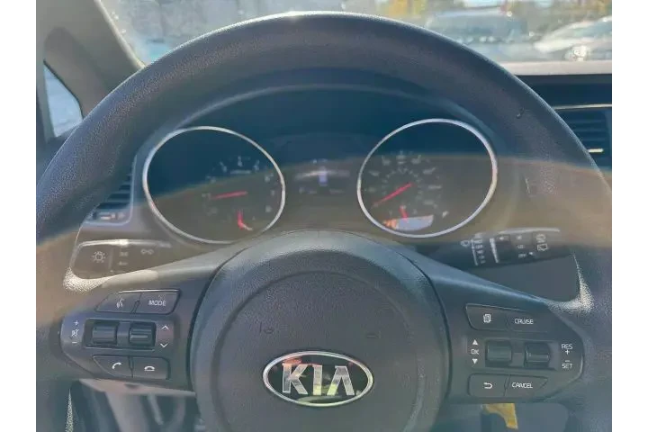 2020 KIA SEDONA2020 KIA SEDONA image 8