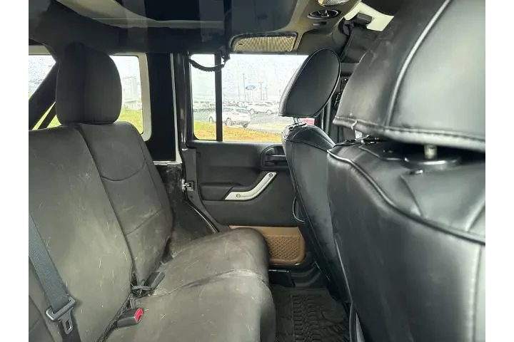 $20988 : Jeep Wrangler Unlimited 2017 image 7