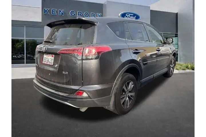 $21858 : Toyota RAV4 2018 XLE 4dr SUV image 3