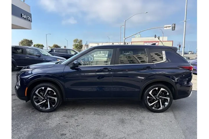 $26188 : Mitsubishi Outlander 2024 SE image 4