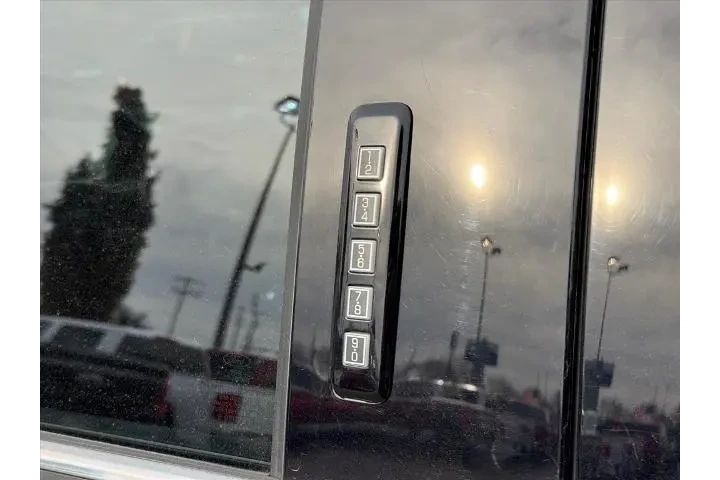 $36531 : Ford F-150 2018 4x4 King Ran image 7