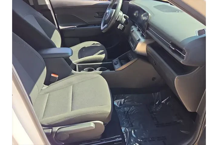 $21993 : Hyundai KONA 2024 SEL 4dr Cr image 7