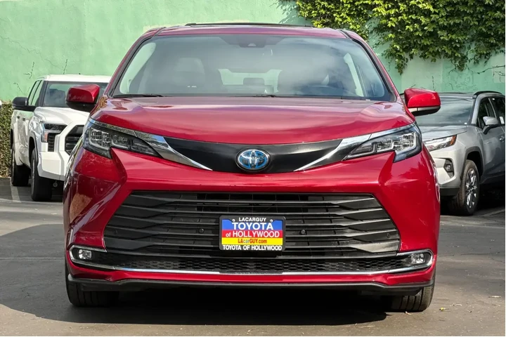 $39888 : Toyota Sienna 2022 XLE 8-Pas image 9