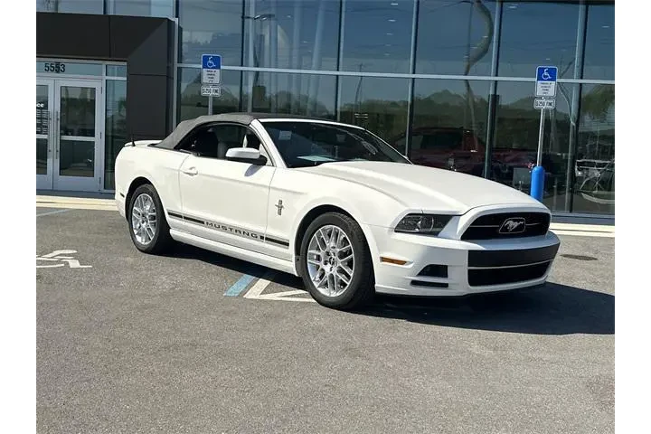$14985 : Ford Mustang 2013 V6 Premium image 7
