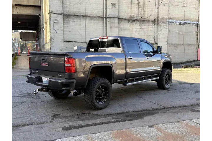 $24988 : 2015 GMC Sierra 3500HD Denali image 10