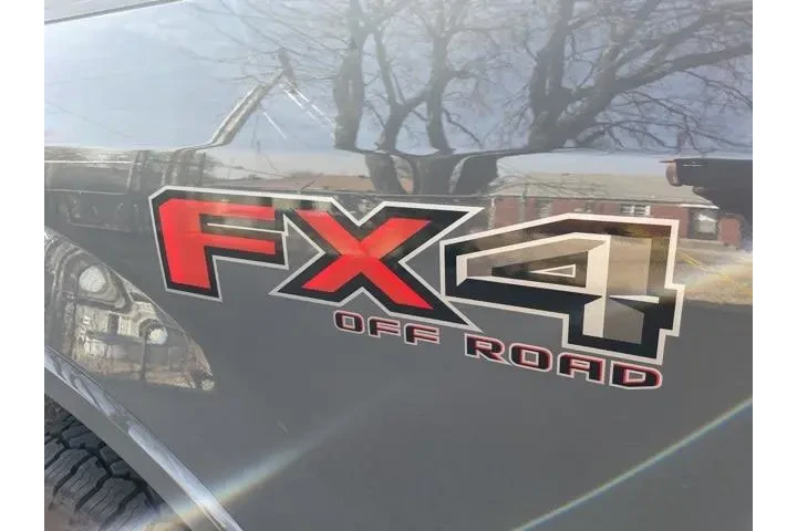 $23827 : Ford F-150 2020 4x4 XL 4dr S image 9