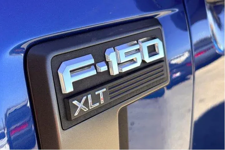 $39977 : Ford F-150 2023 4x4 XLT 4dr image 4