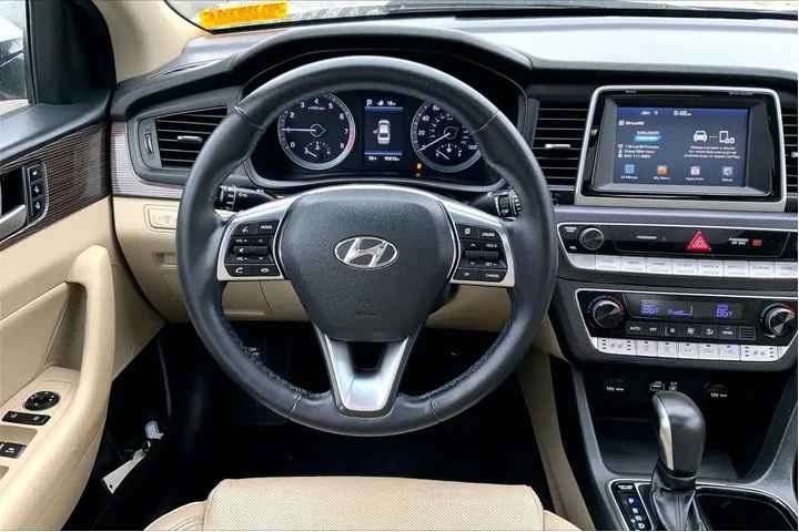 $12991 : Hyundai SONATA 2018 Limited image 5