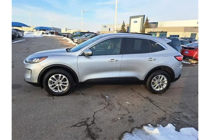 $17063 : Ford Escape 2020 AWD SE 4dr image 2