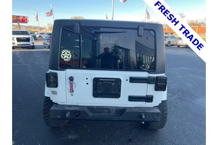 $18990 : Jeep Wrangler Unlimited 2017 image 6