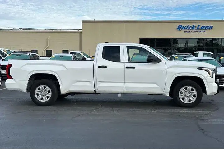 $29763 : Toyota Tundra 2022 4x2 SR 4d image 7