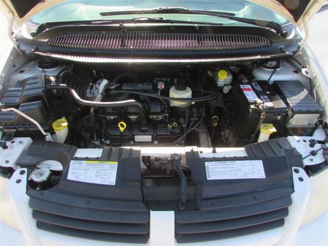 $5995 : 2005 Grand Caravan SXT image 8