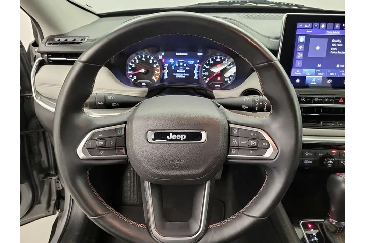 $22998 : Jeep Compass 2022 4x4 Limite image 10