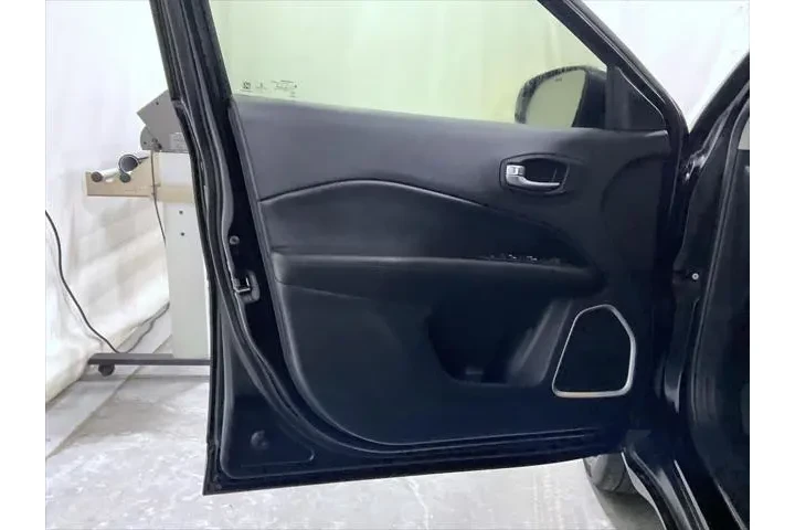 $21098 : Jeep Compass 2021 4x4 Altitu image 10