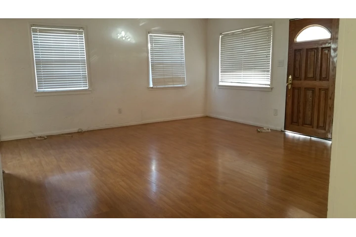 $2700 : SE RENTA CASA image 8