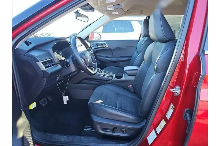 $25000 : Mitsubishi Outlander 2024 SE image 7