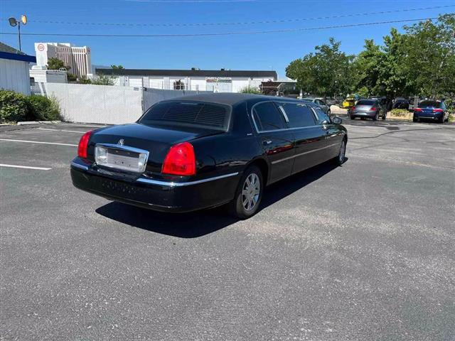 $7999 : 2007 LINCOLN TOWN CAR image 8