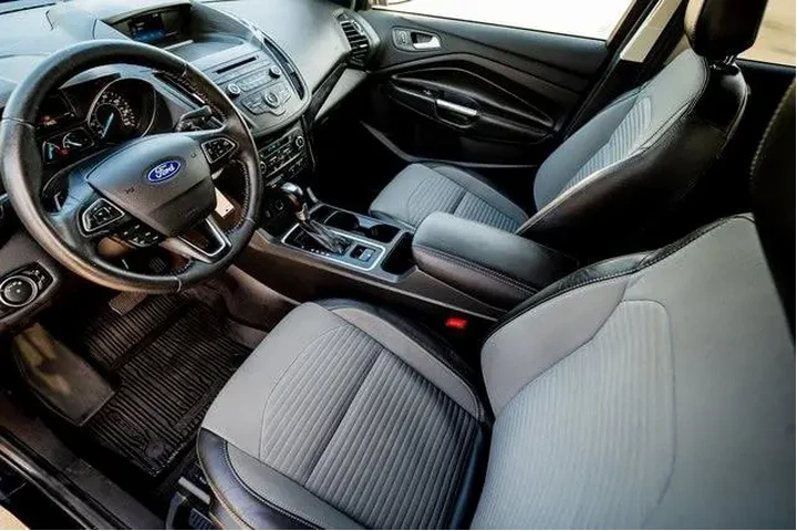 $12686 : Ford Escape 2018 SE 4dr SUV image 7