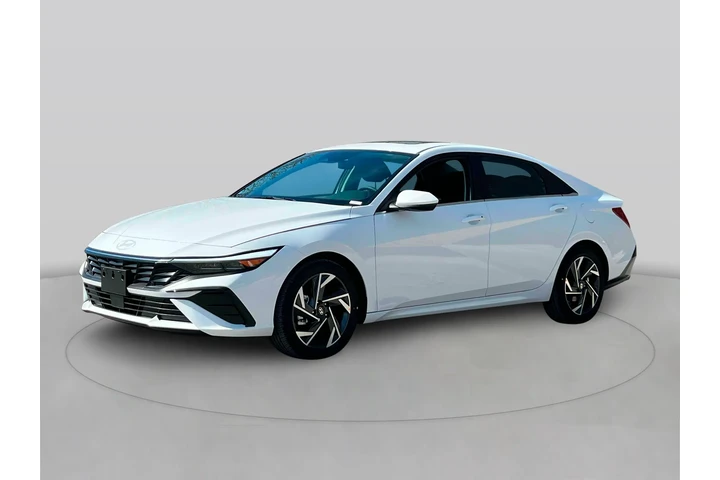 $18420 : Hyundai ELANTRA 2024 SEL 4dr image 2