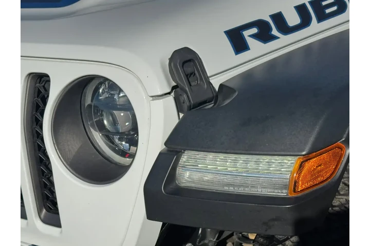 $24221 : Jeep Wrangler 2023 4x4 Rubic image 9