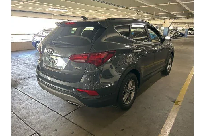 $15995 : Hyundai SANTA FE Sport 2017 image 2