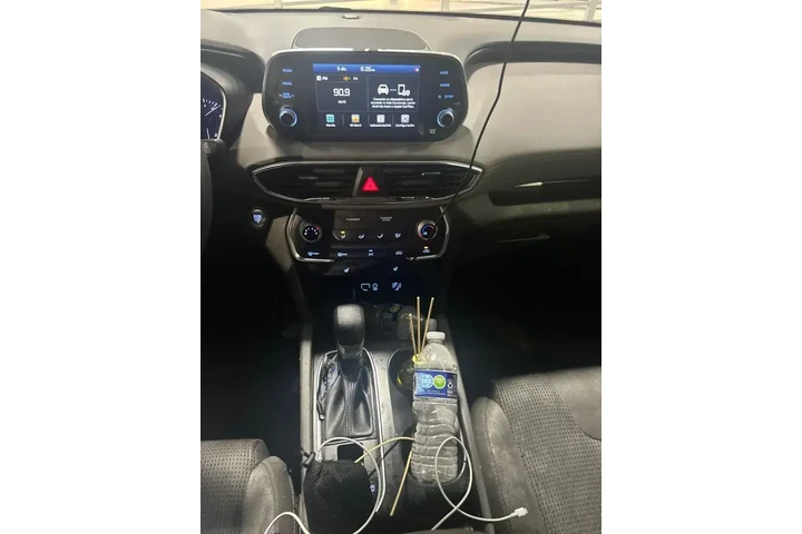 $16995 : Hyundai SANTA FE 2020 SEL 4d image 6