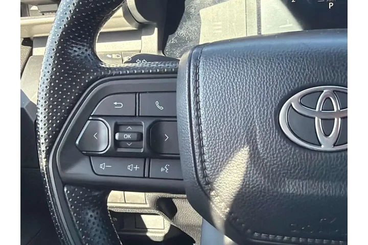 $36450 : Toyota Tacoma 2025 4x2 SR 4d image 9