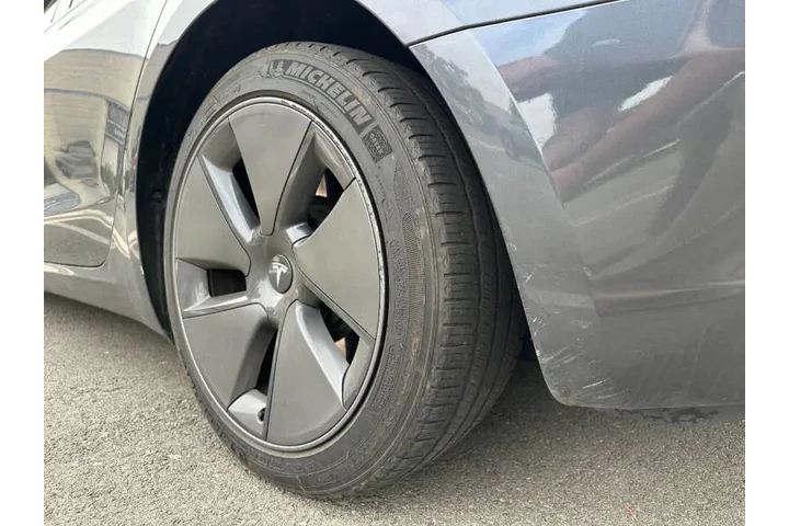 2023 Model 3 image 7