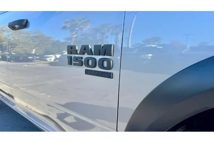 $28995 : Ram 1500 Classic 2024 4x4 SL image 7