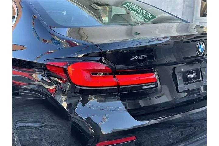 $30283 : BMW 5 Series 2023 AWD 530i x image 9