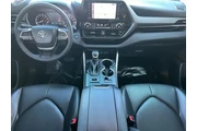 $33999 : Toyota Highlander 2022 AWD X thumbnail