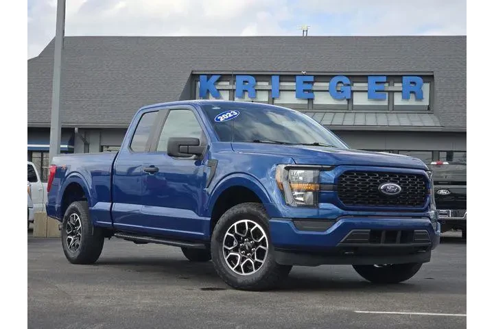 $33631 : Ford F-150 2023 4x4 XL 4dr S image 2