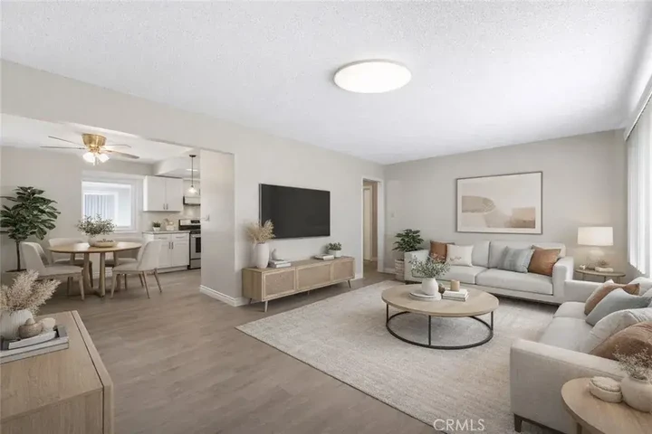 $1000 : Move in ready home image 2