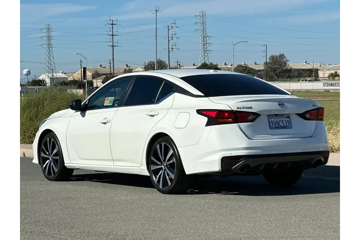 $18559 : Nissan Altima 2022 2.5 SR 4d image 6