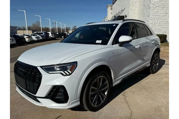 $26362 : Audi Q3 2023 AWD quattro S l image 5